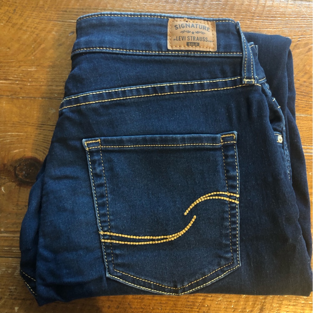 Levi's Signature Mid Rise Skinny Jeans
